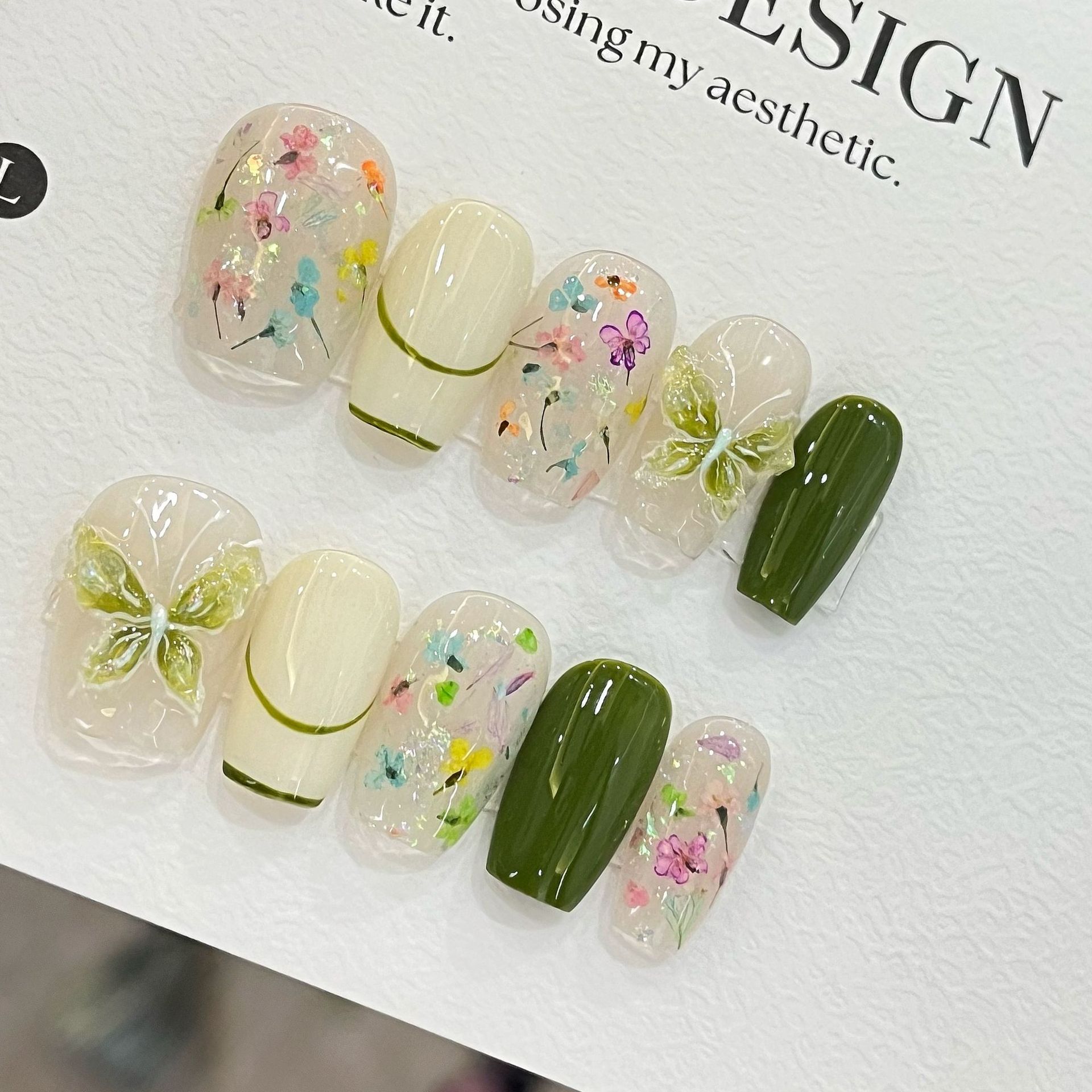 Nail Art Design - 10pcs Butterfly Flower Fake Nails Medium