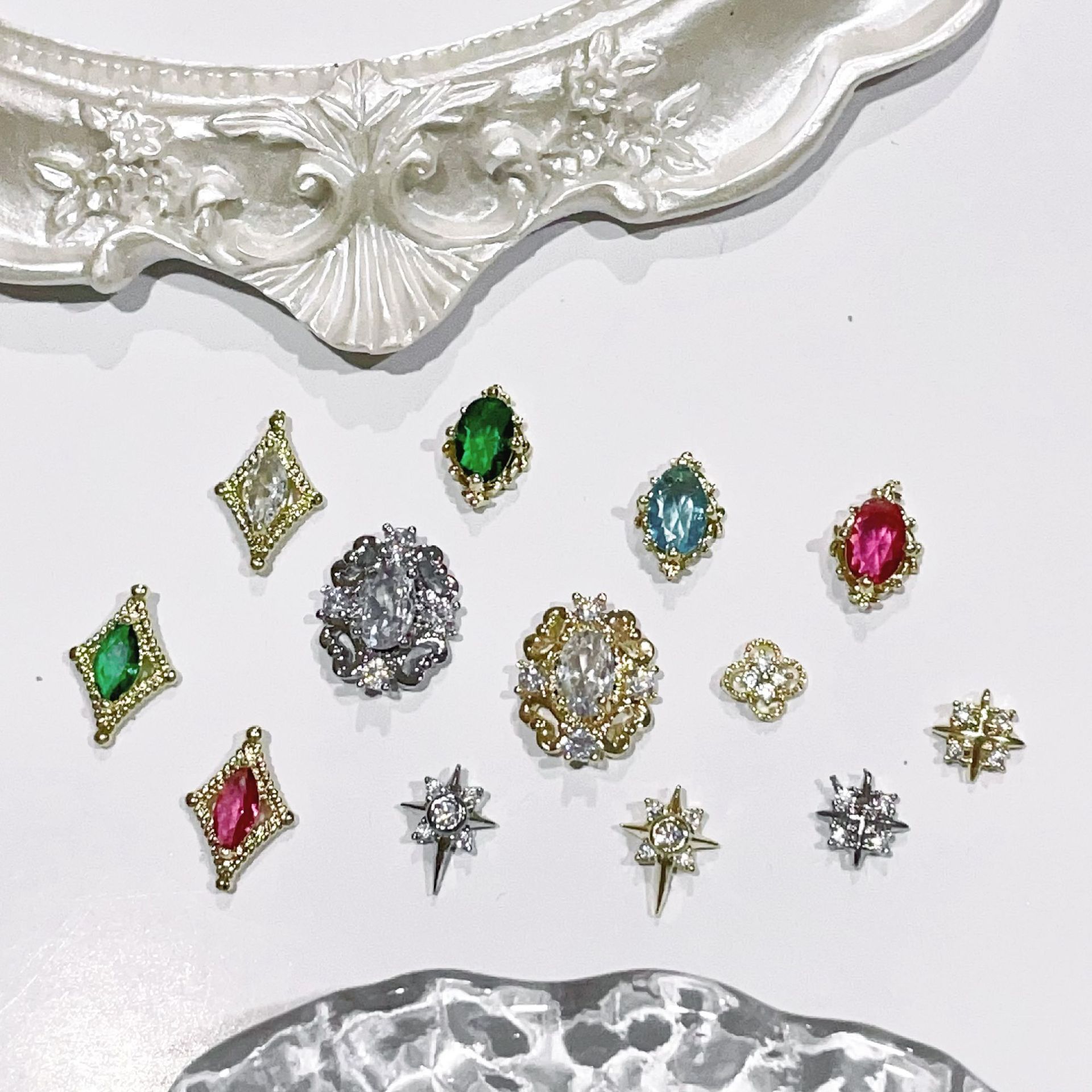 5Pcs Luxury Retro Zircon Nail  - Nail Art Xl 评论和价格